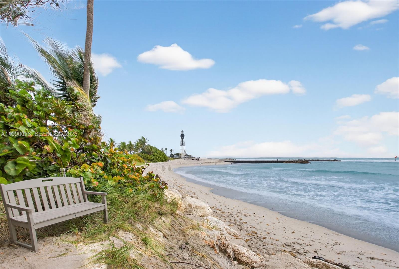 HILLSBORO SHORES SEC - Residential