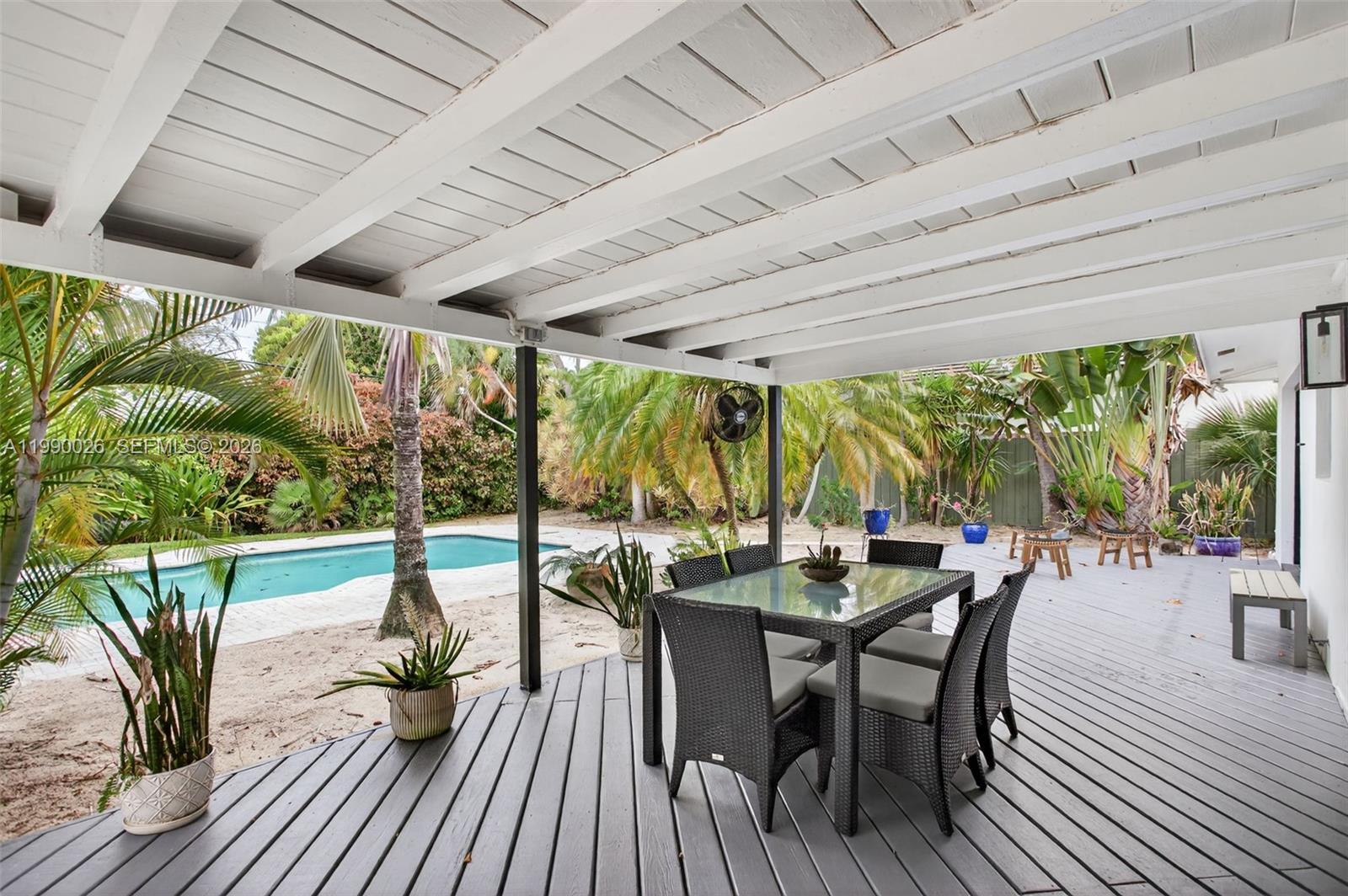 HILLSBORO SHORES SEC - Residential