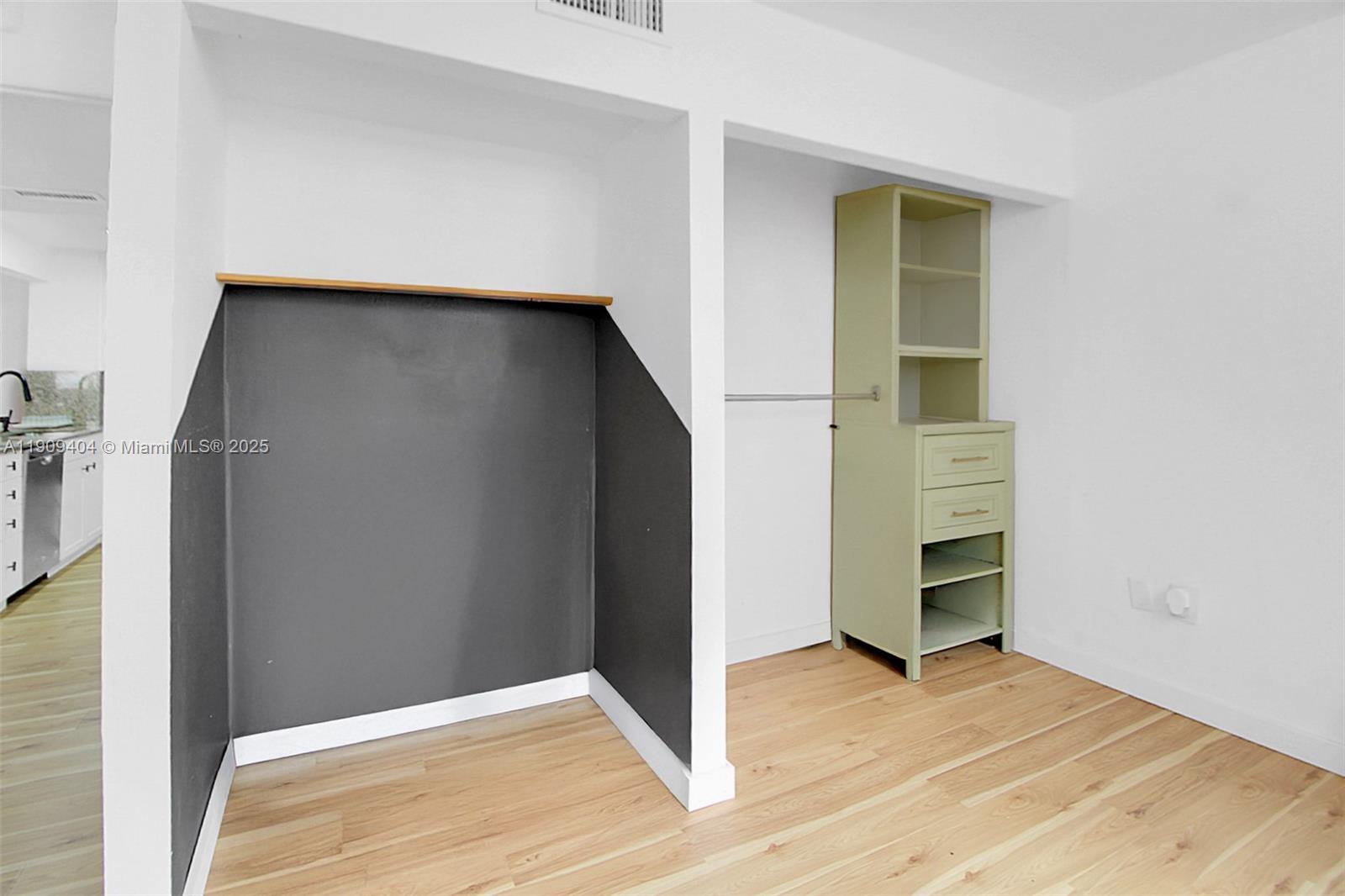 THE GEORGIAN CONDO - Residential