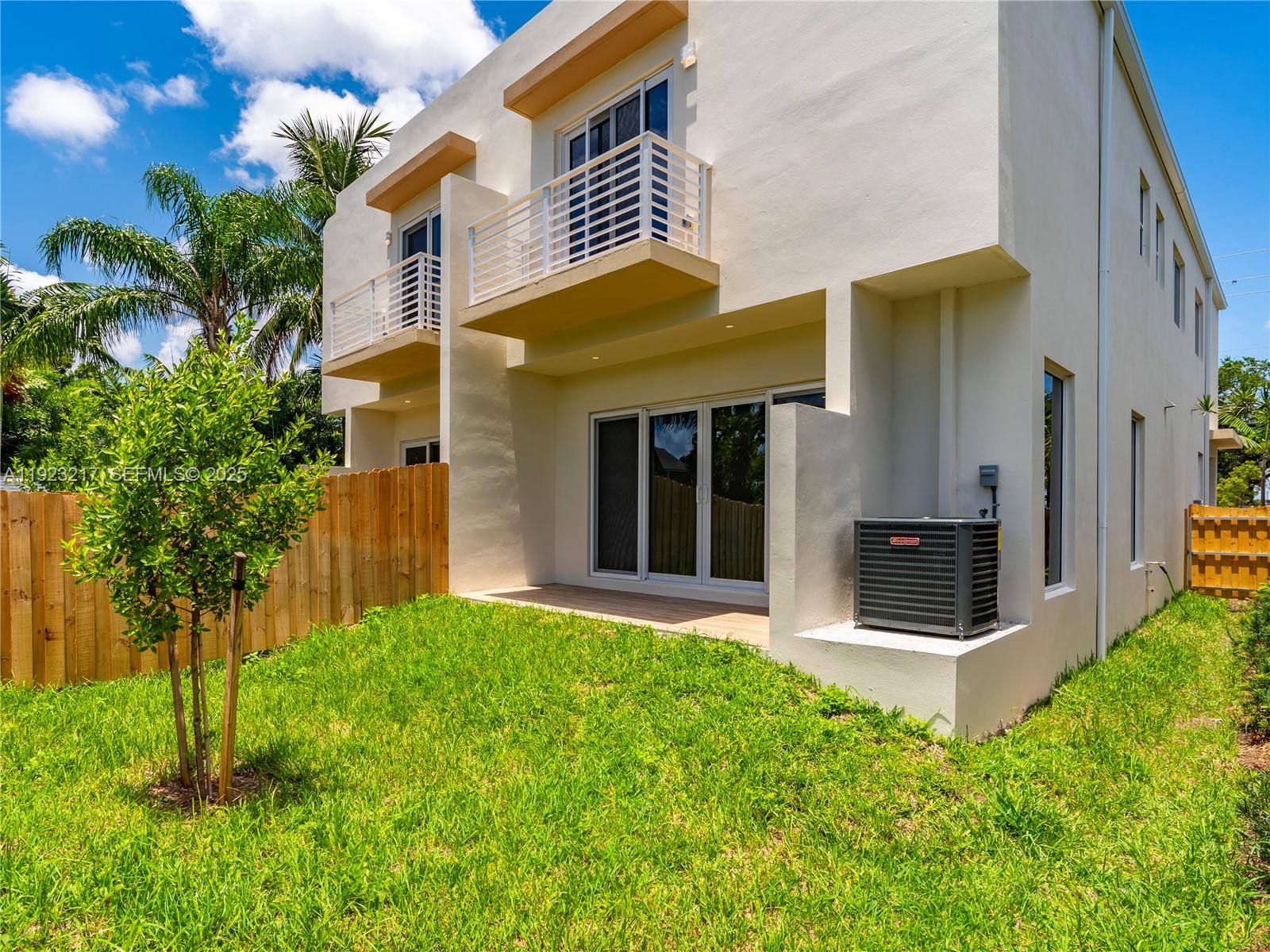 OSCEOLA PARK - Residential Income