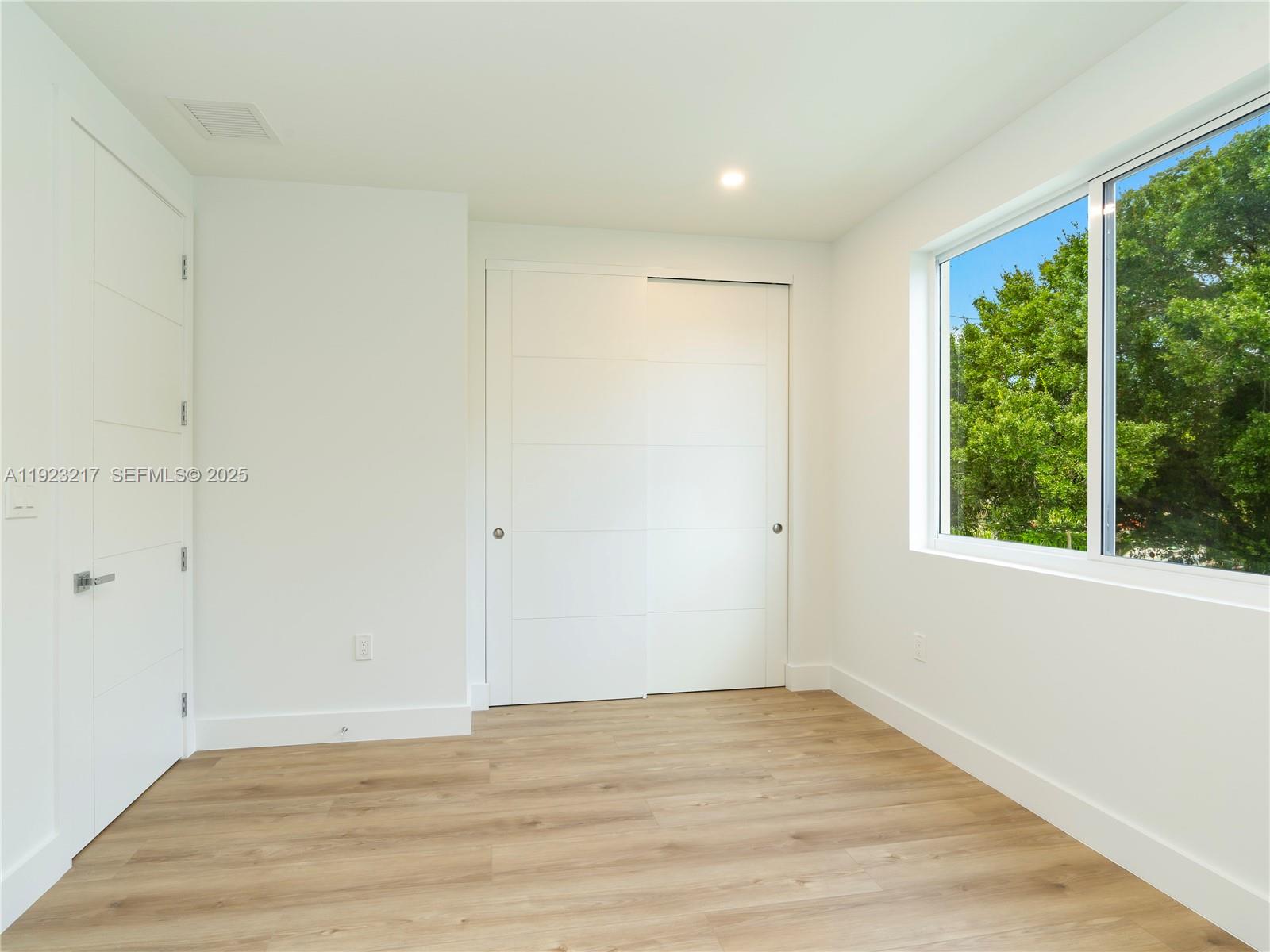 OSCEOLA PARK - Residential Income