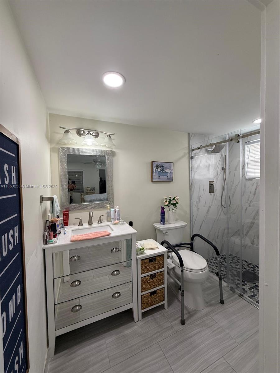 NEW HAMPTON AT CENTURY VI - Residential