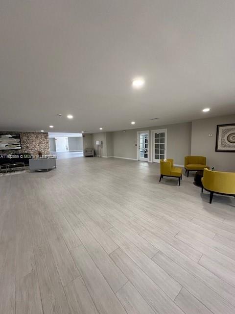 THE HORIZONS CONDO #4 - Residential Lease