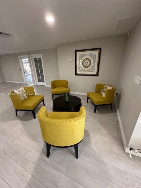 THE HORIZONS CONDO #4 - Residential Lease