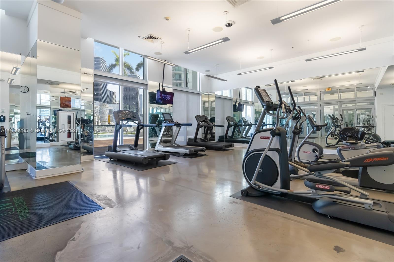 IVY CONDO - Residential Lease