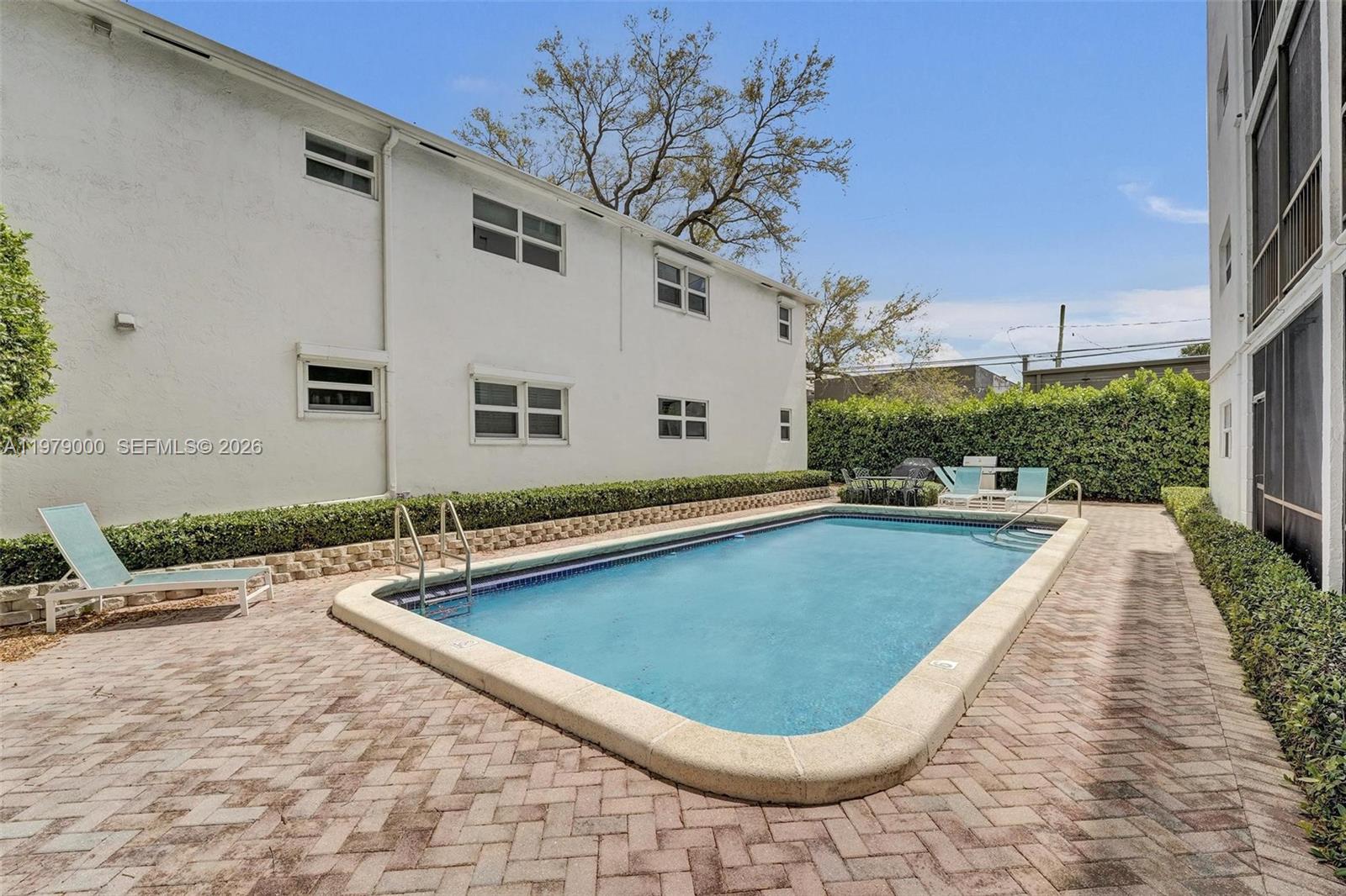 LAS OLAS MANOR 2 CONDO - Residential