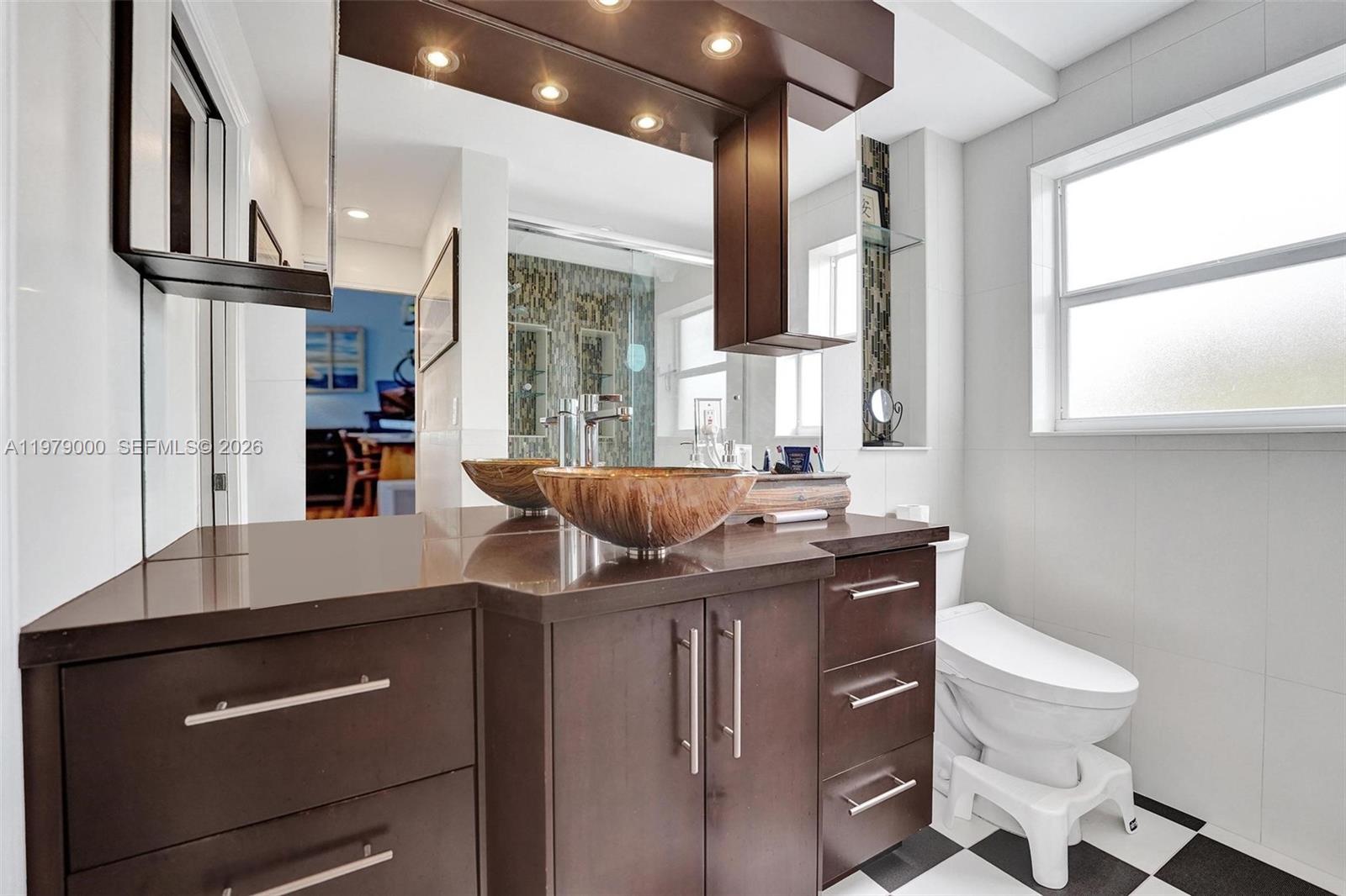 LAS OLAS MANOR 2 CONDO - Residential