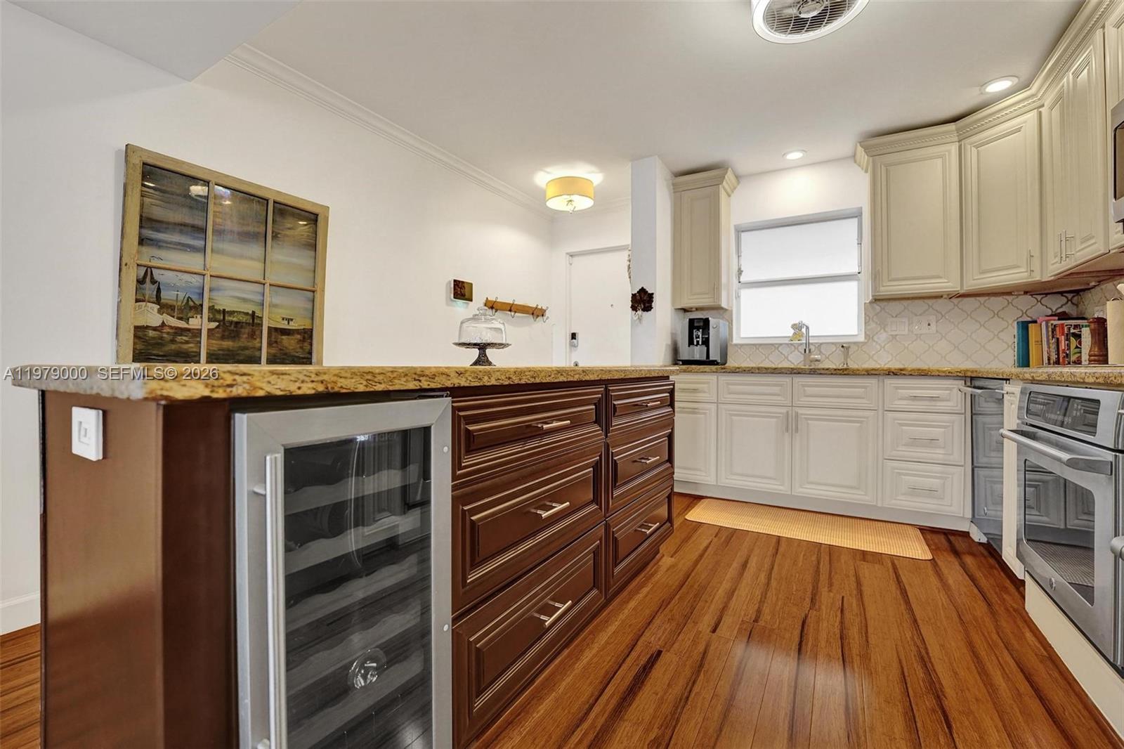 LAS OLAS MANOR 2 CONDO - Residential