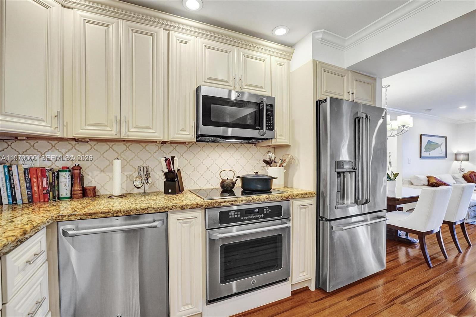 LAS OLAS MANOR 2 CONDO - Residential