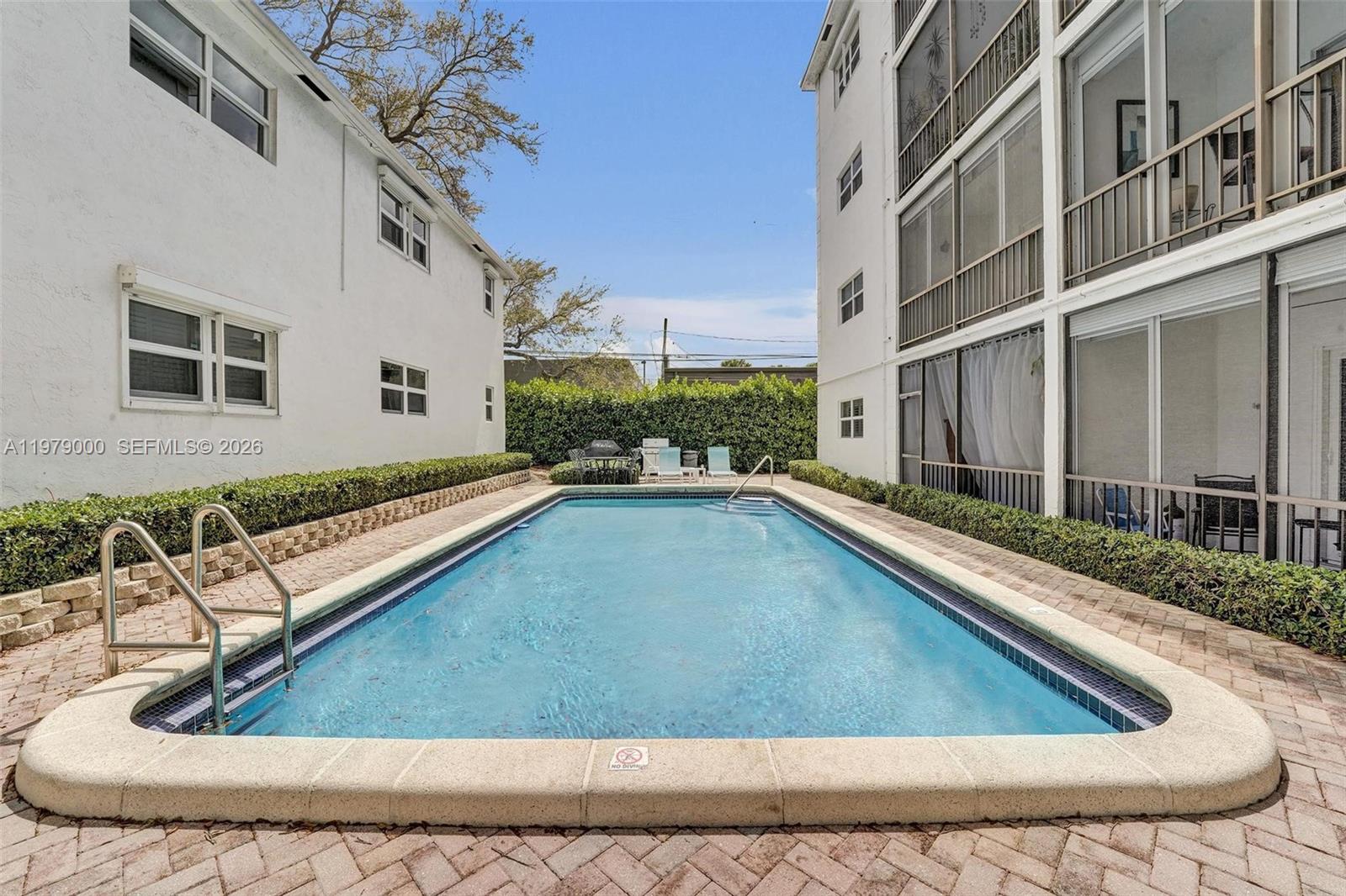 LAS OLAS MANOR 2 CONDO - Residential