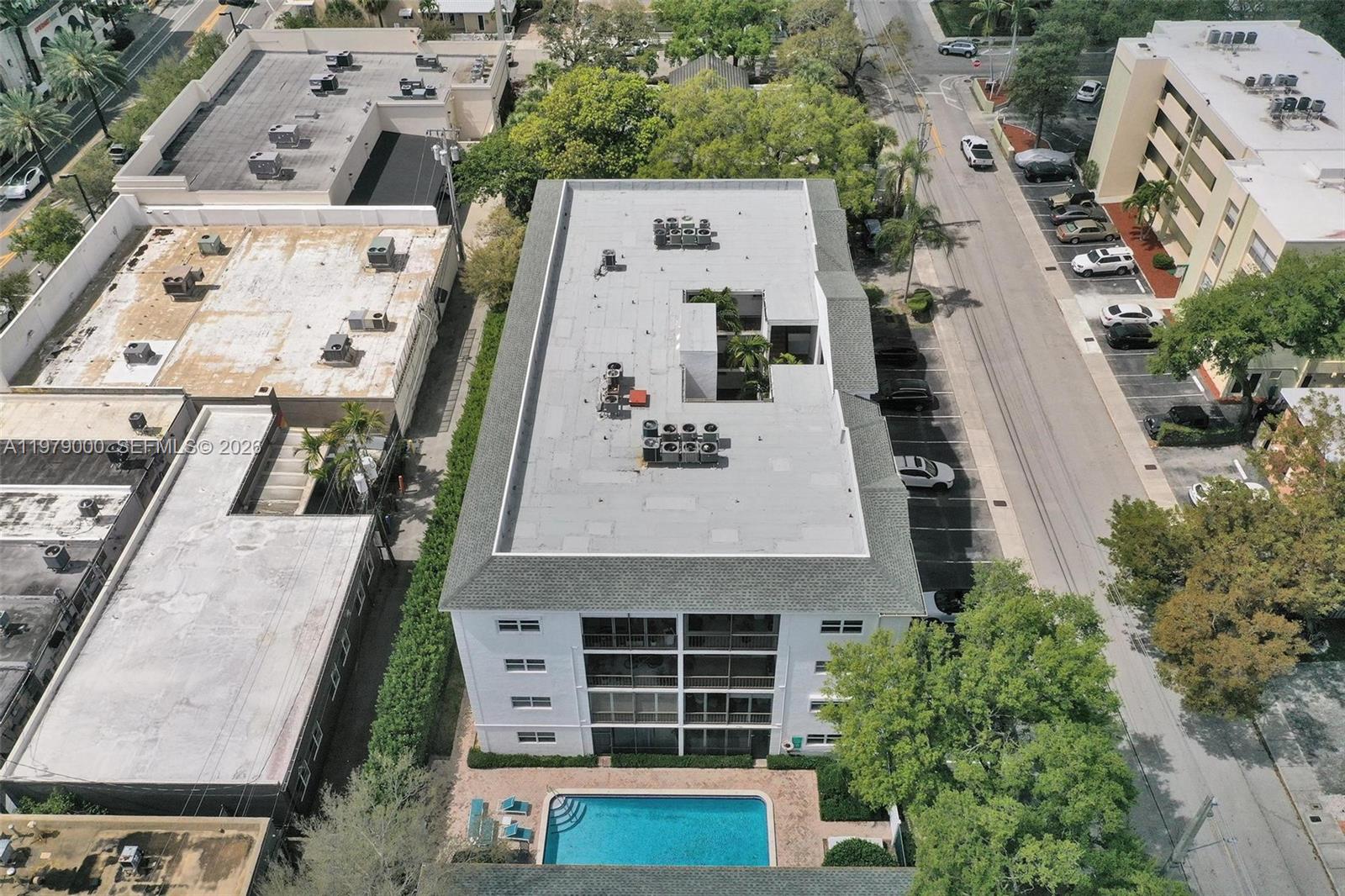 LAS OLAS MANOR 2 CONDO - Residential