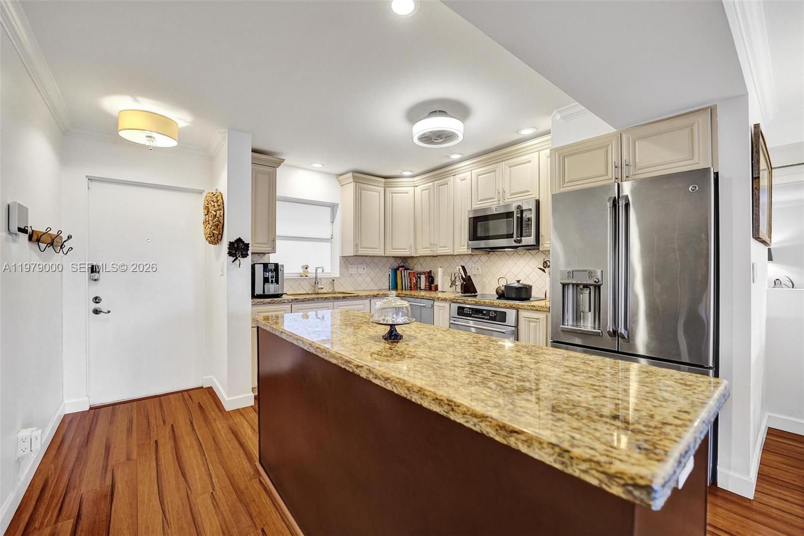 LAS OLAS MANOR 2 CONDO - Residential