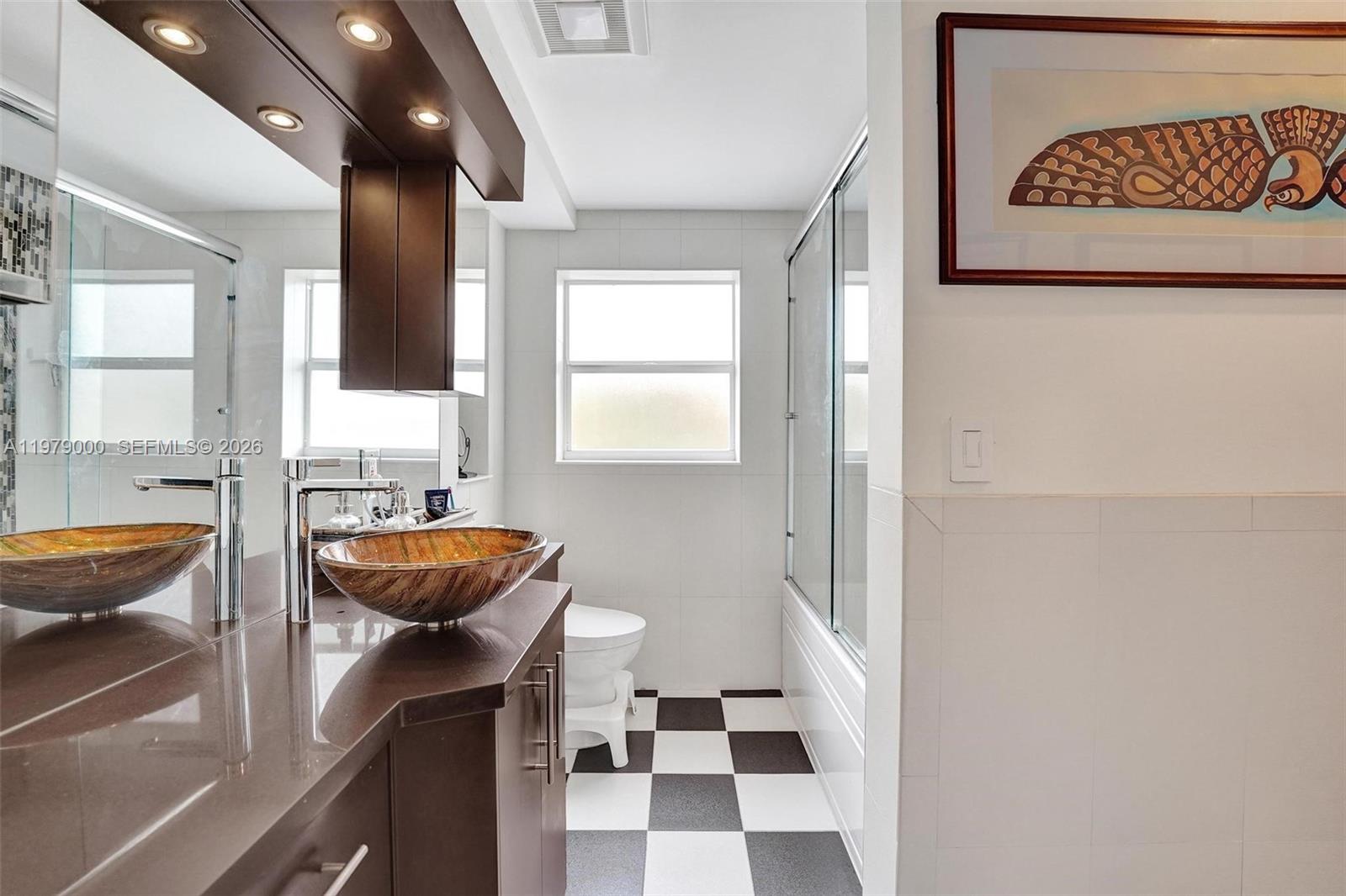 LAS OLAS MANOR 2 CONDO - Residential