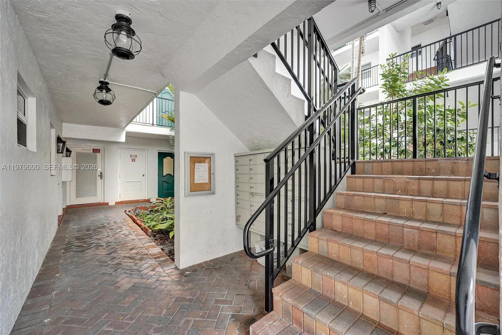 LAS OLAS MANOR 2 CONDO - Residential