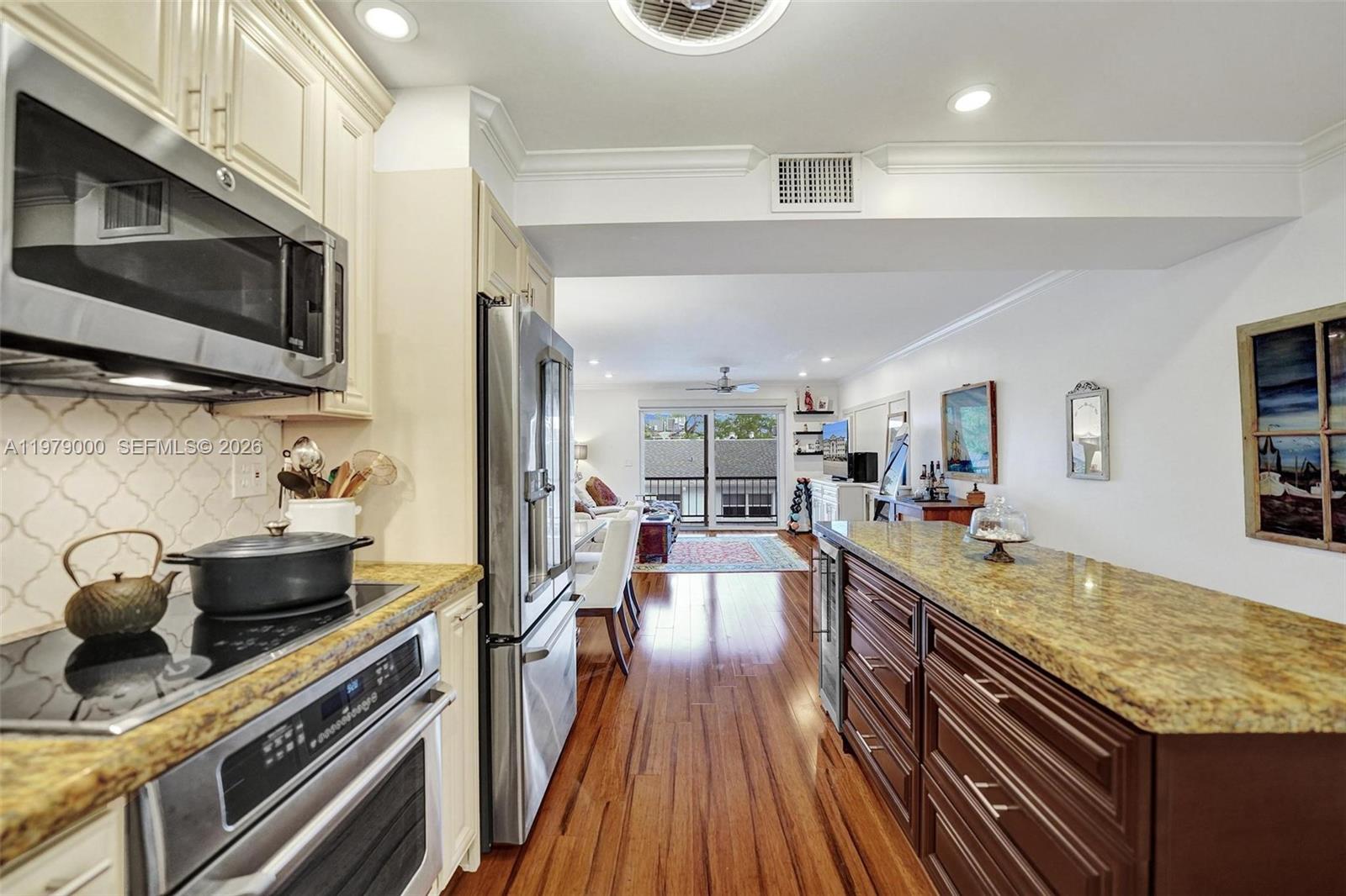 LAS OLAS MANOR 2 CONDO - Residential