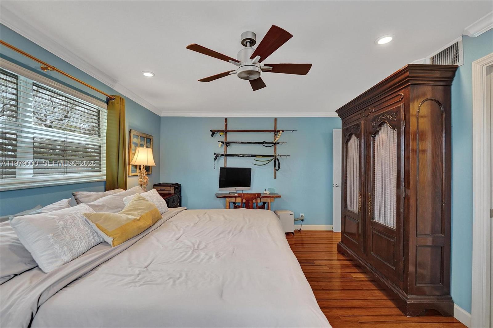 LAS OLAS MANOR 2 CONDO - Residential