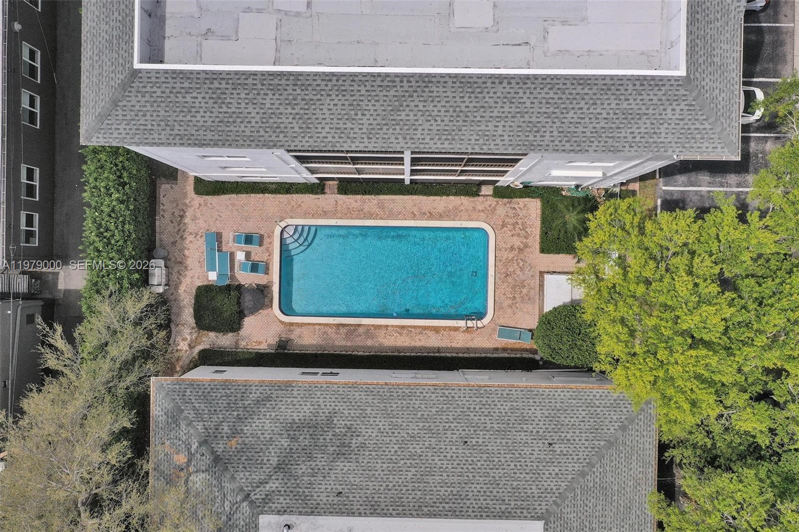 LAS OLAS MANOR 2 CONDO - Residential