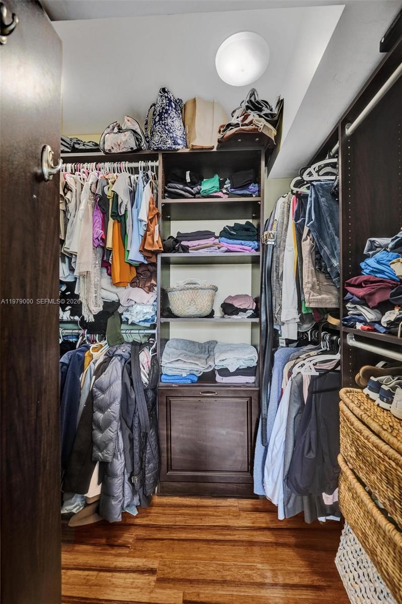 LAS OLAS MANOR 2 CONDO - Residential