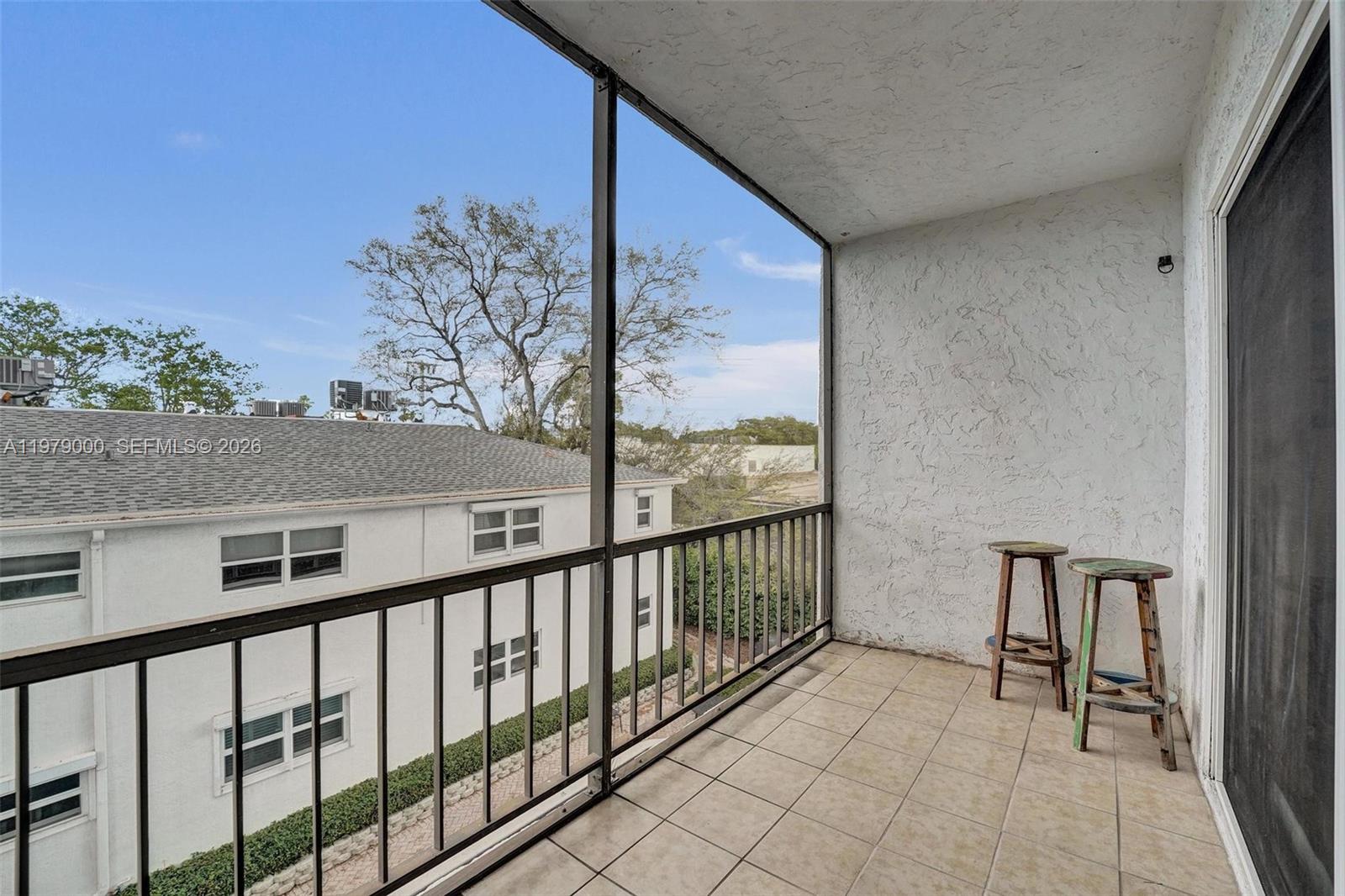 LAS OLAS MANOR 2 CONDO - Residential