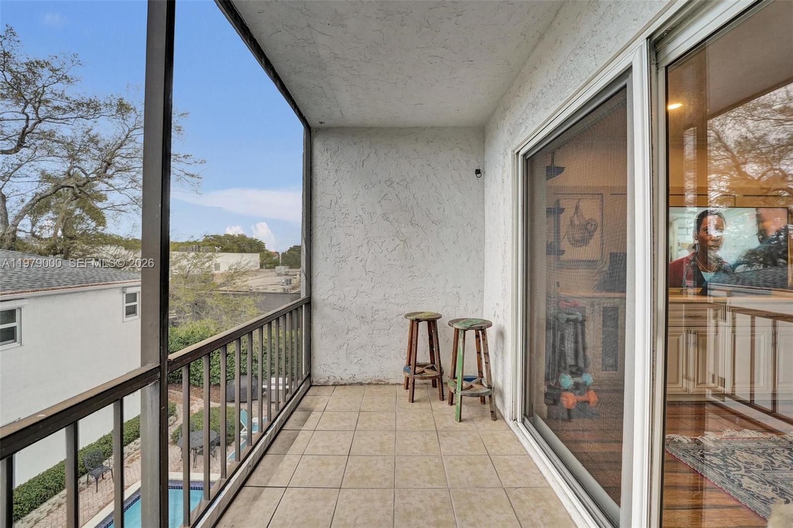 LAS OLAS MANOR 2 CONDO - Residential