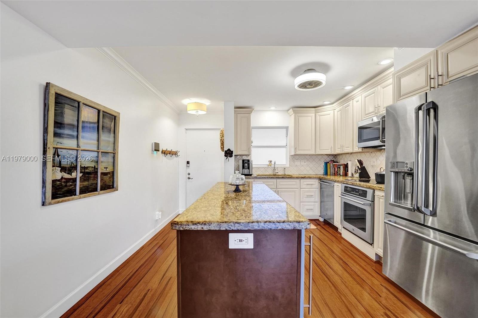 LAS OLAS MANOR 2 CONDO - Residential