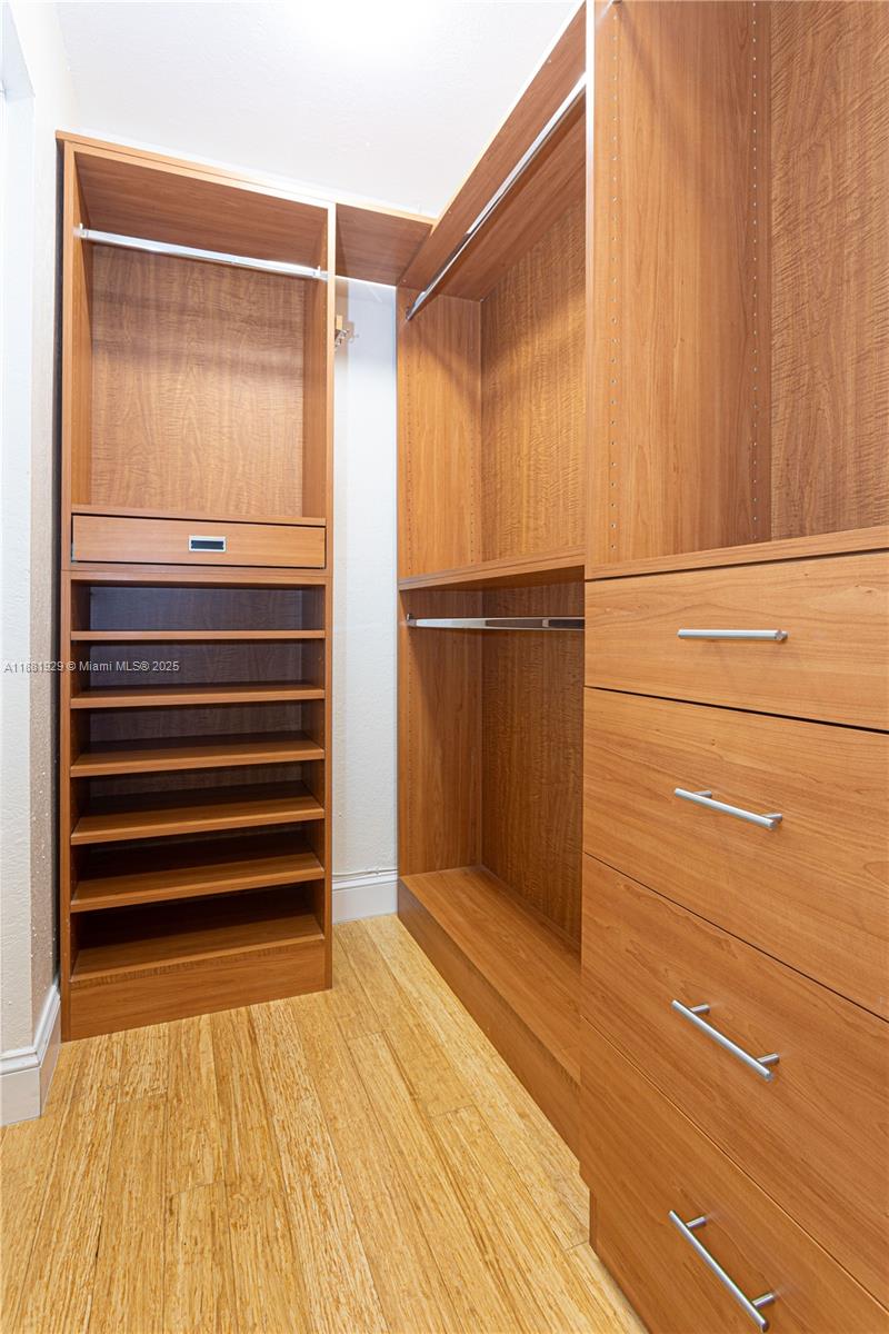 POINCIANA IS YT & RCQ CLU - Residential