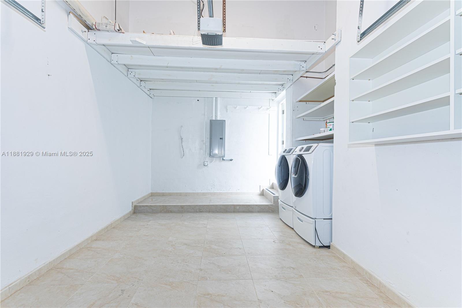 POINCIANA IS YT & RCQ CLU - Residential