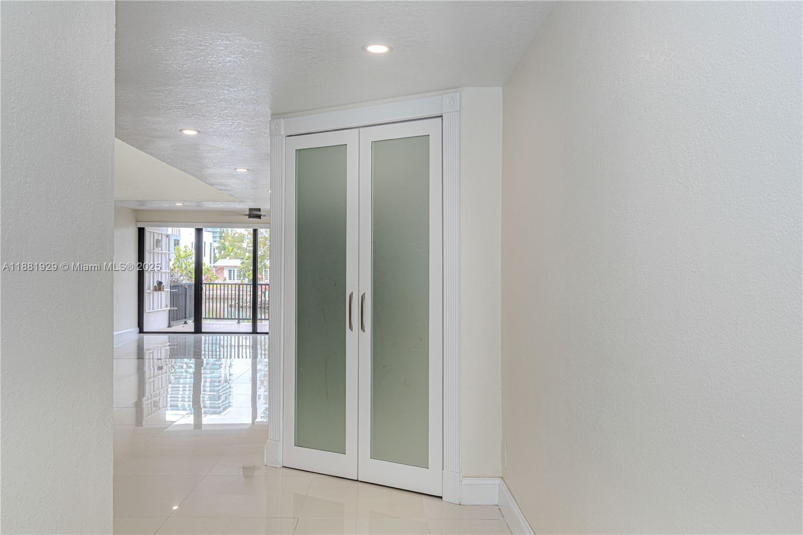 POINCIANA IS YT & RCQ CLU - Residential