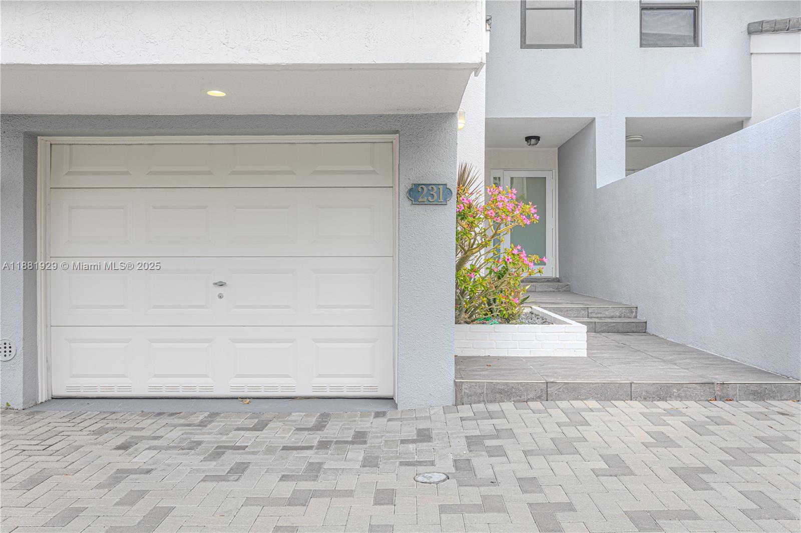 POINCIANA IS YT & RCQ CLU - Residential