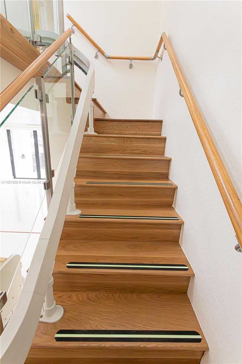 POINCIANA IS YT & RCQ CLU - Residential