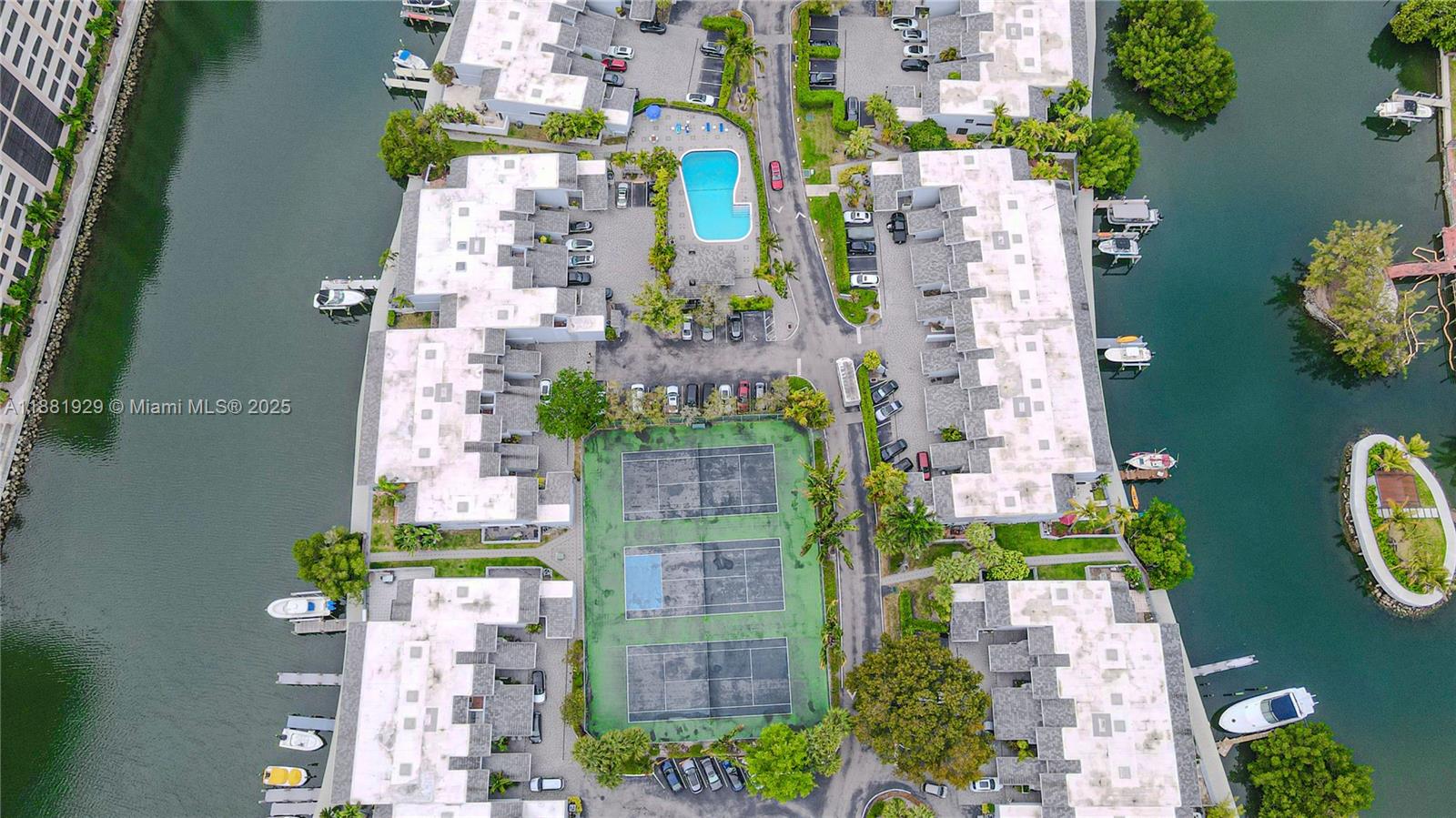 POINCIANA IS YT & RCQ CLU - Residential