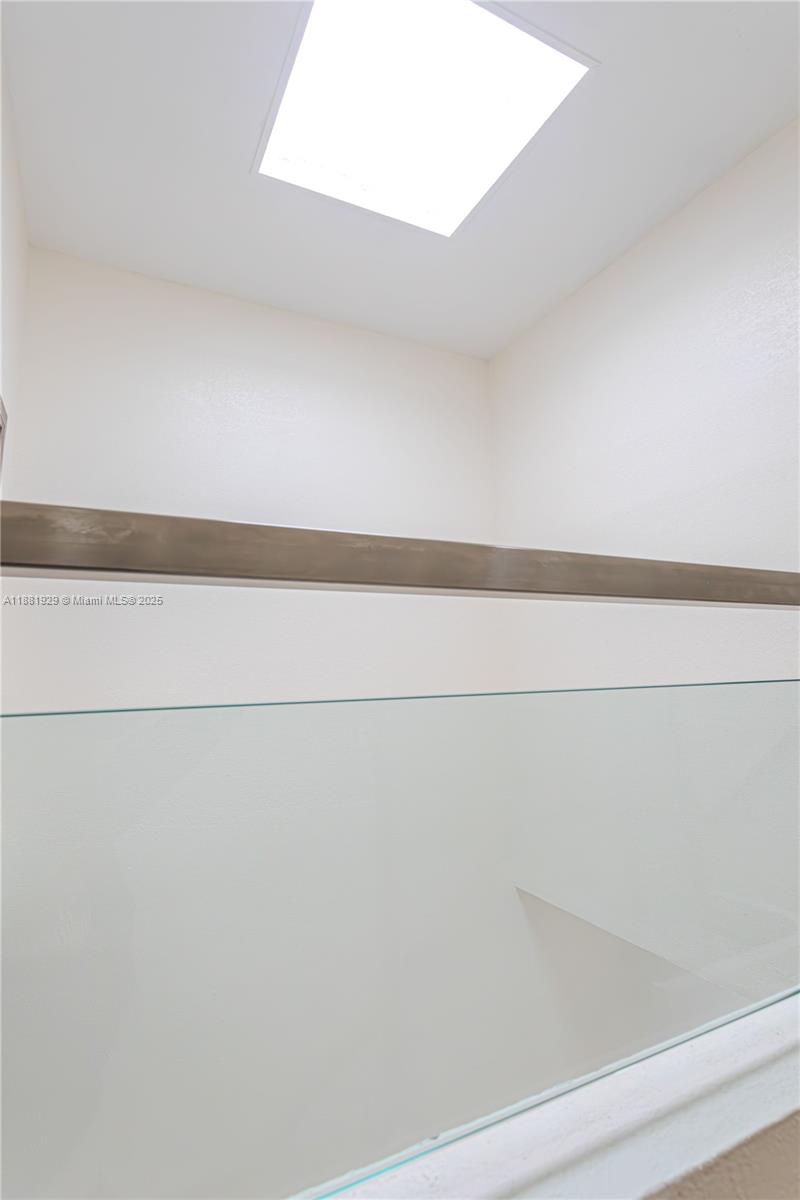 POINCIANA IS YT & RCQ CLU - Residential