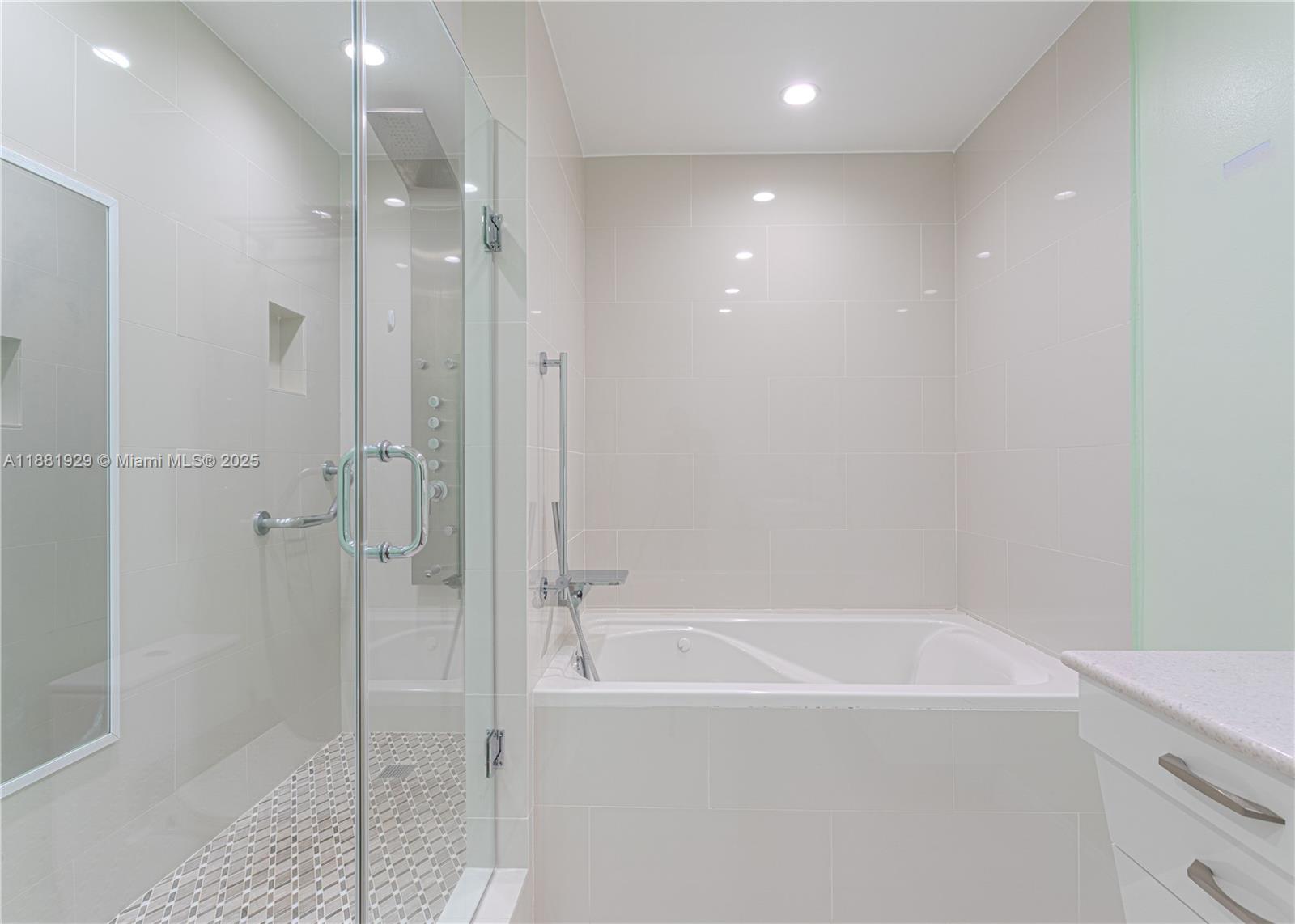 POINCIANA IS YT & RCQ CLU - Residential