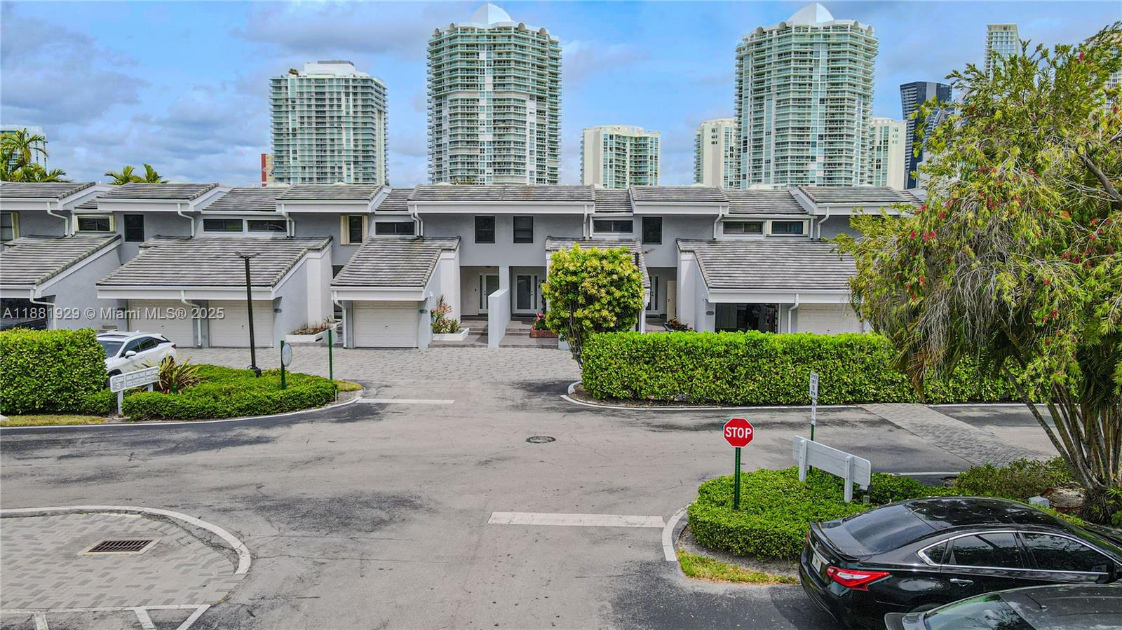 POINCIANA IS YT & RCQ CLU - Residential