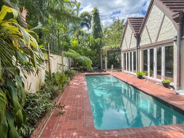 FRENCH NORMANDY VILLAGE - Residential