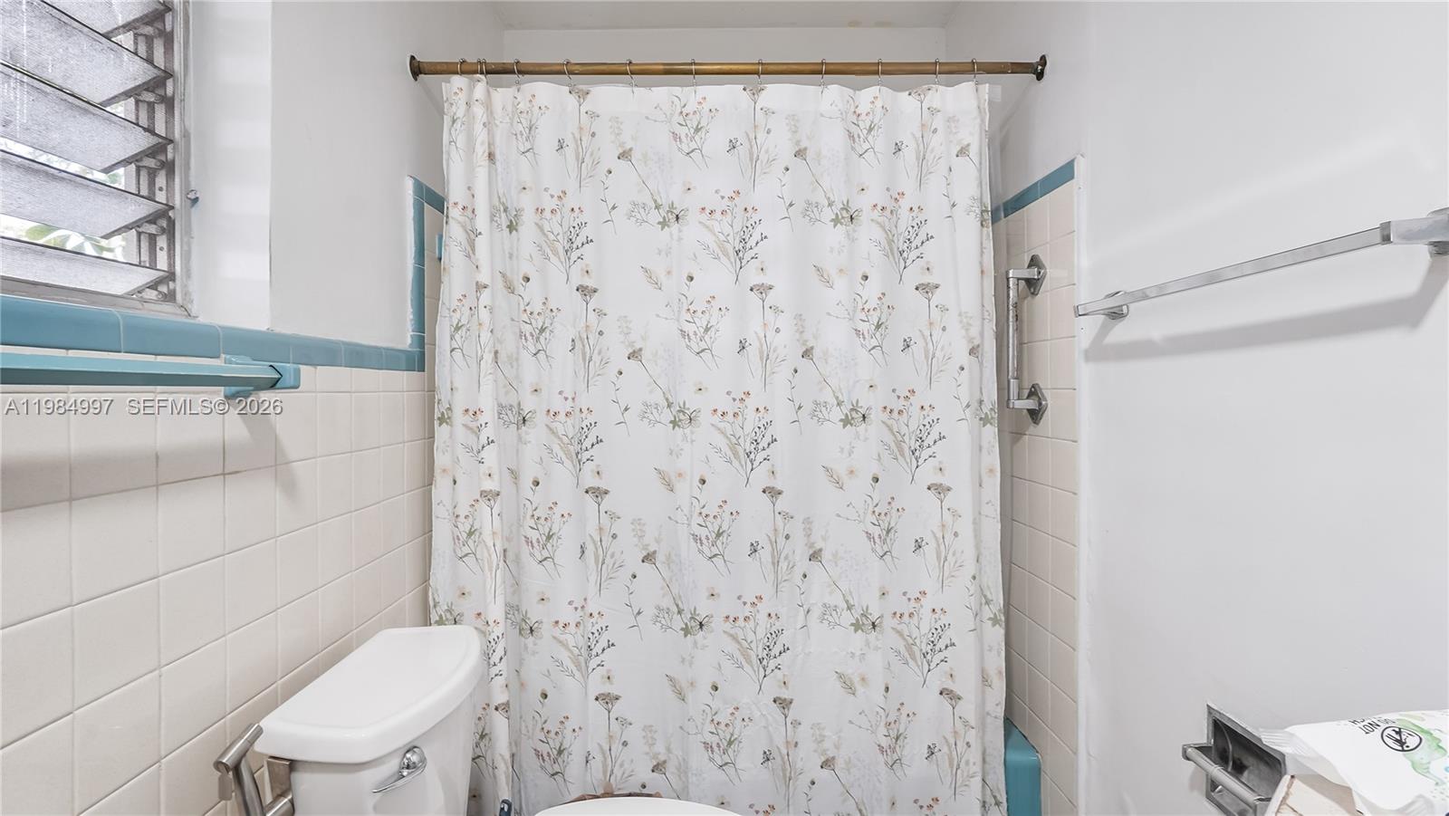 OAKLAND PARK SECOND ADD - Residential Income