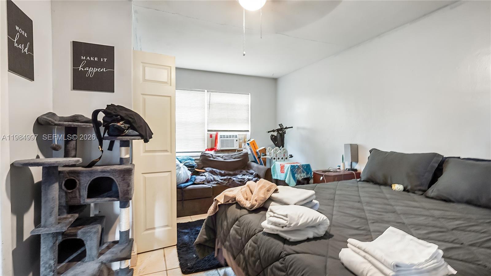 OAKLAND PARK SECOND ADD - Residential Income