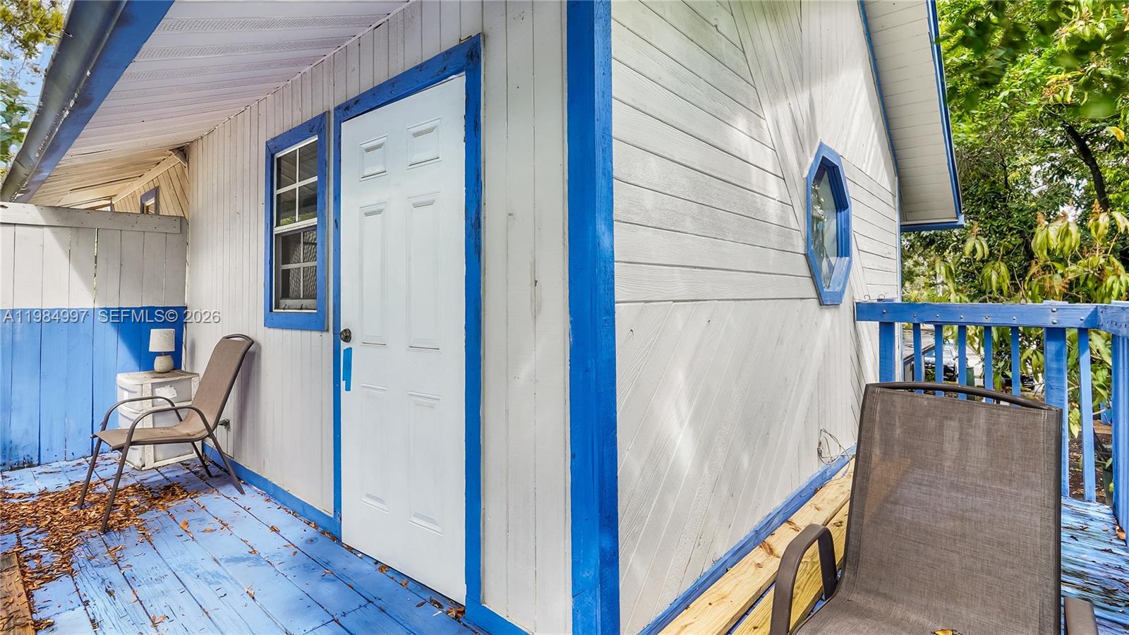 OAKLAND PARK SECOND ADD - Residential Income