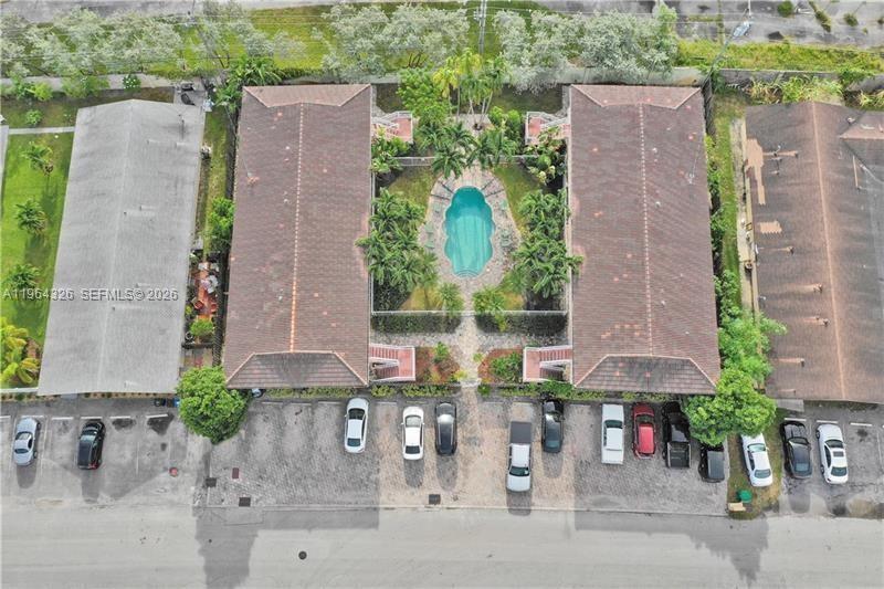 1424 Holly Heights Dr 5