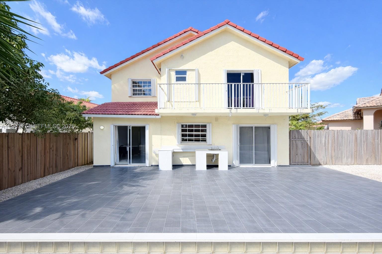 LAKES OF THE MEADOW-MEADO - Residential