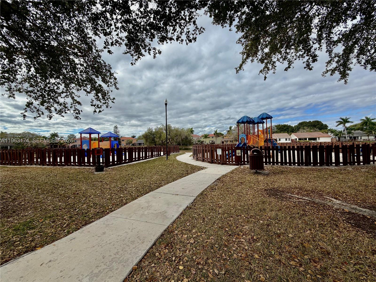 LAKES OF THE MEADOW-MEADO - Residential