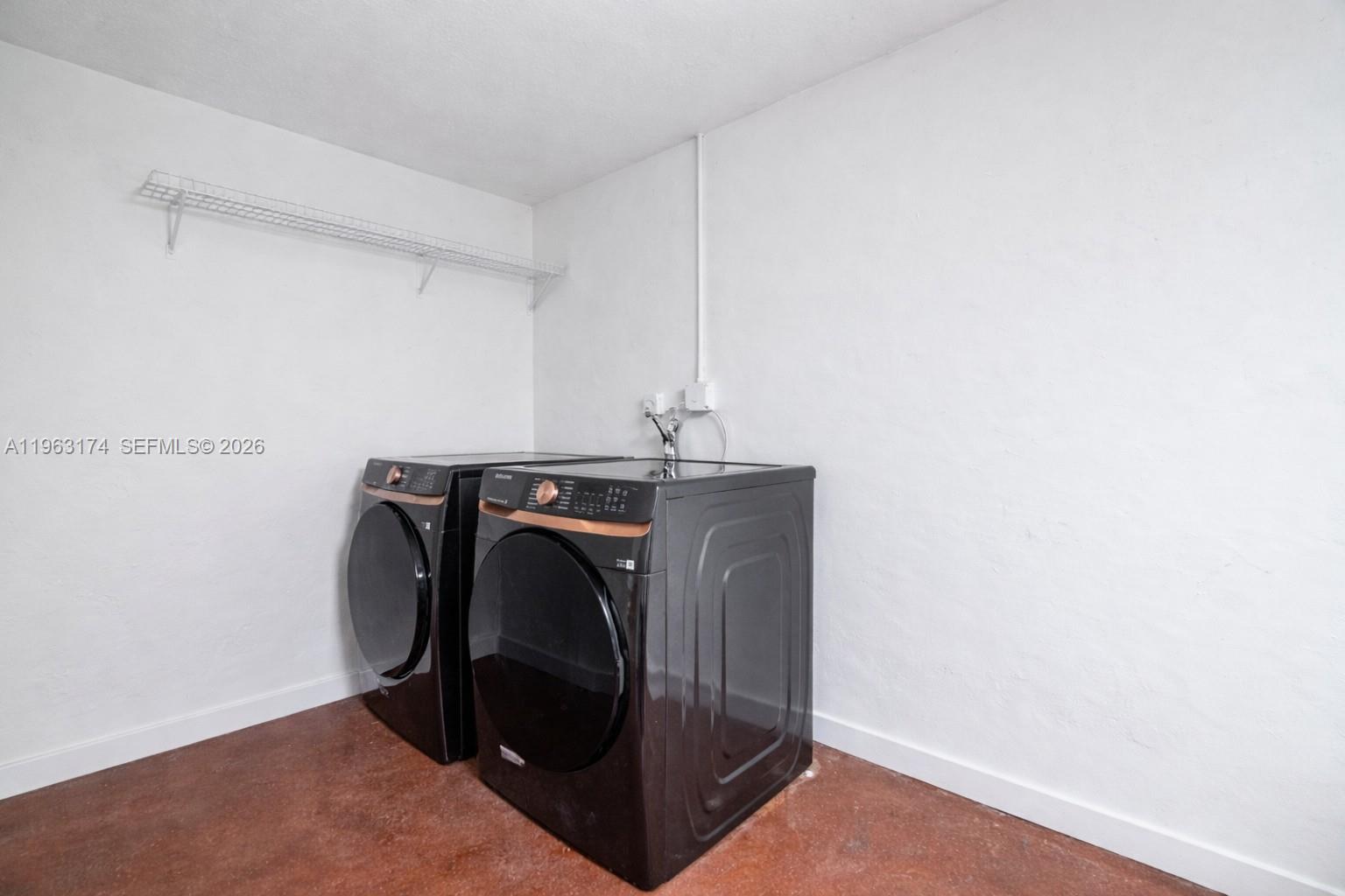 LAKES OF THE MEADOW-MEADO - Residential