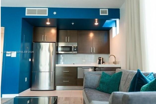 SOLE CONDO - Residential
