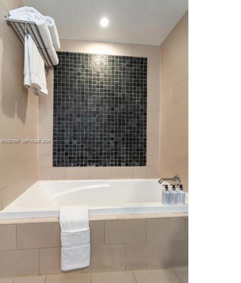 SOLE CONDO - Residential