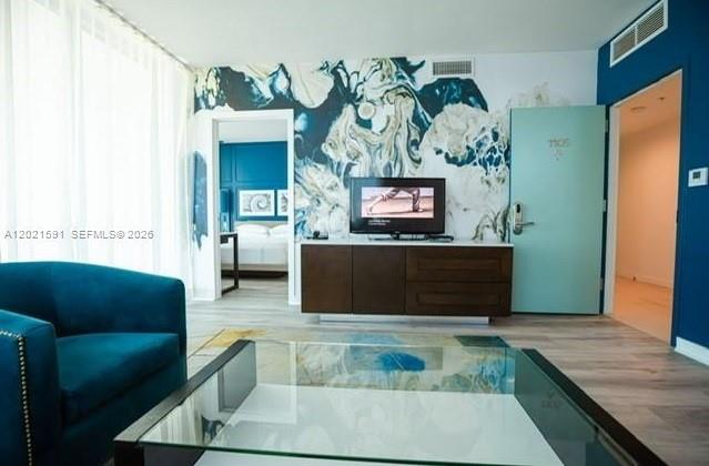 SOLE CONDO - Residential