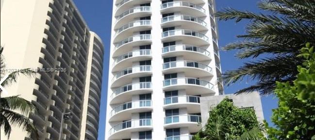 SOLE CONDO - Residential