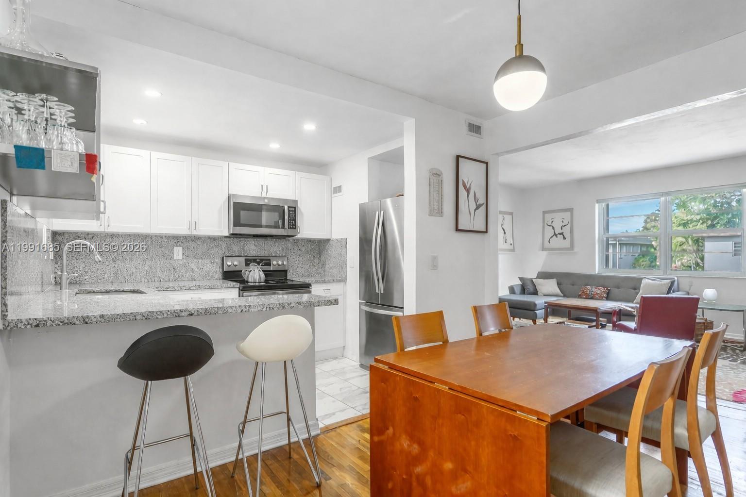 PATHWAYS CONDO - Residential