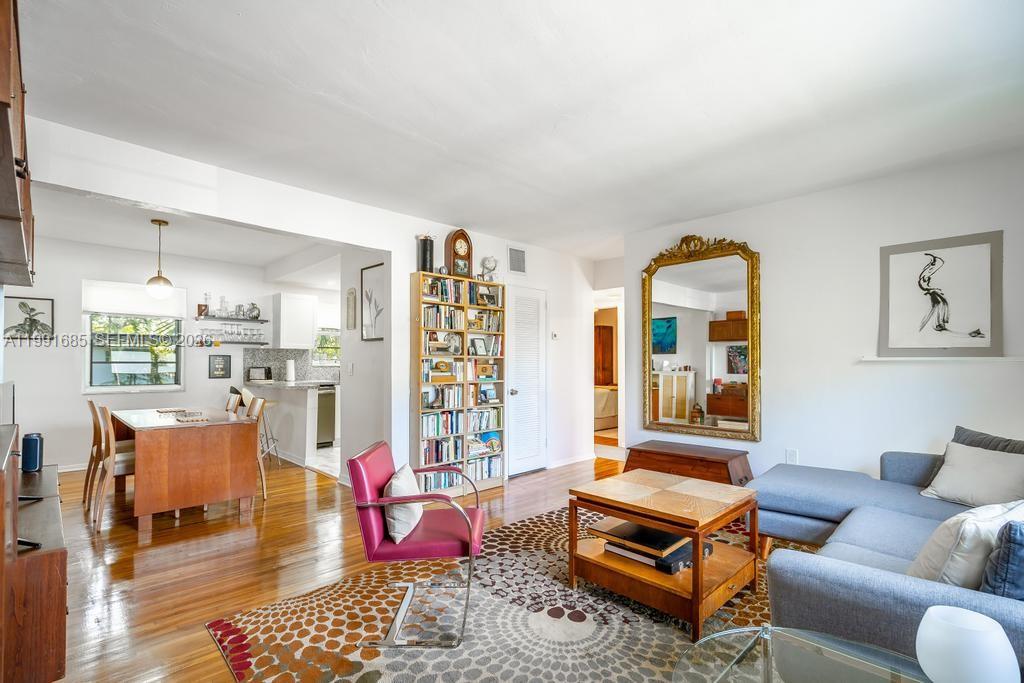 PATHWAYS CONDO - Residential