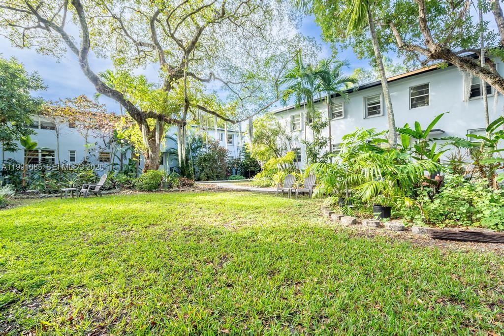 PATHWAYS CONDO - Residential