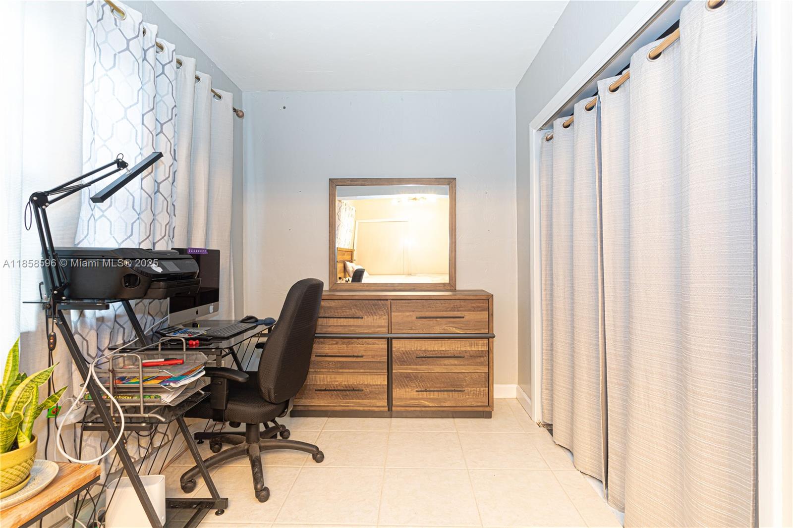 BREEZY MANOR AMENDED - Residential